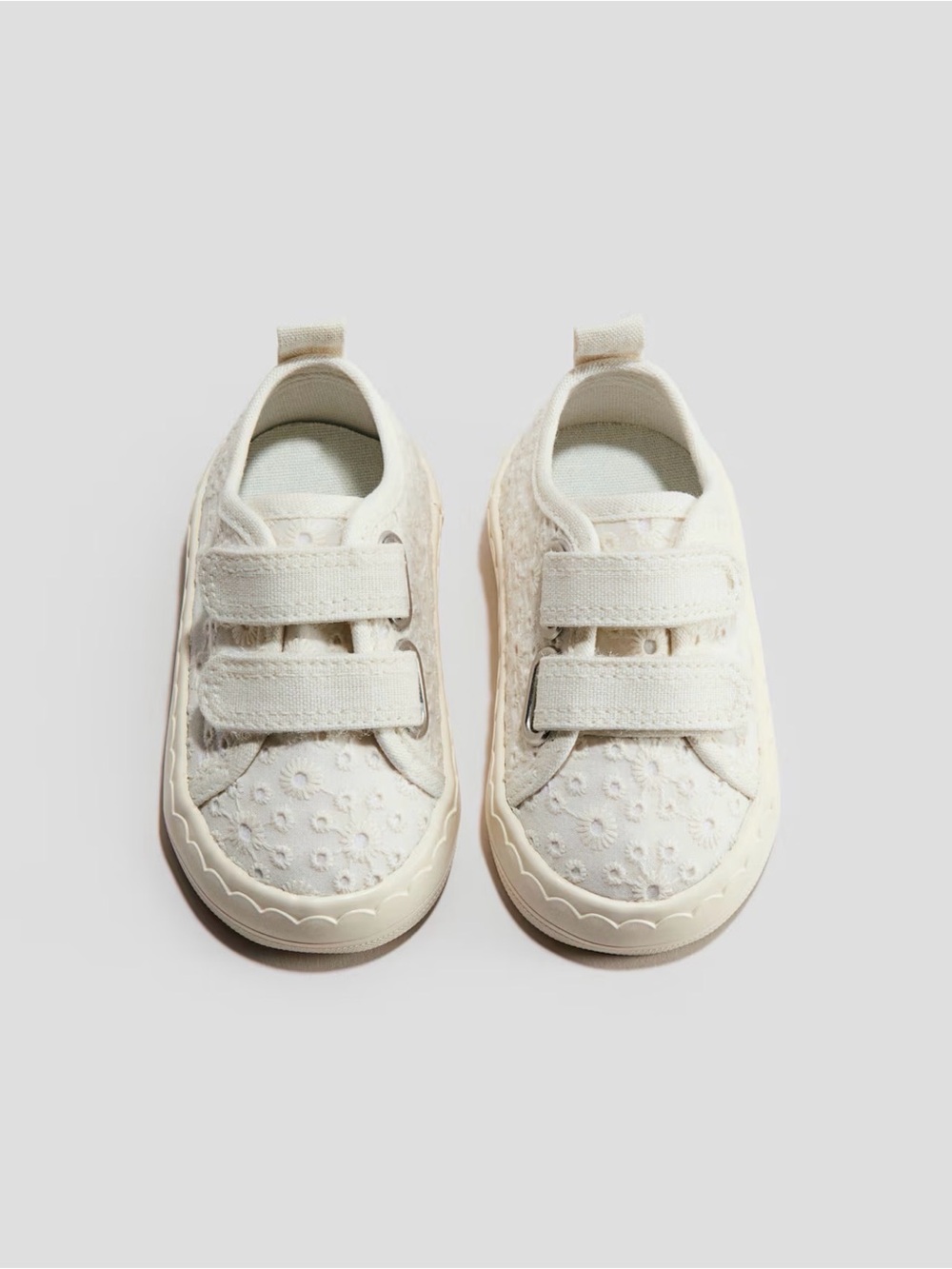 H&M Cream Floral white Eyelet Velcro Kids Sneakers